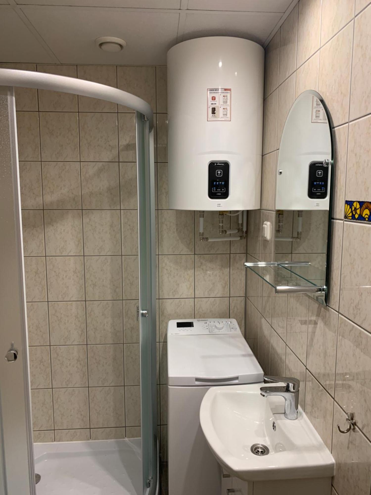 Dikol Two-Room Apartment-Self Check-In & Free Parking Near City Center Tallinn Bagian luar foto