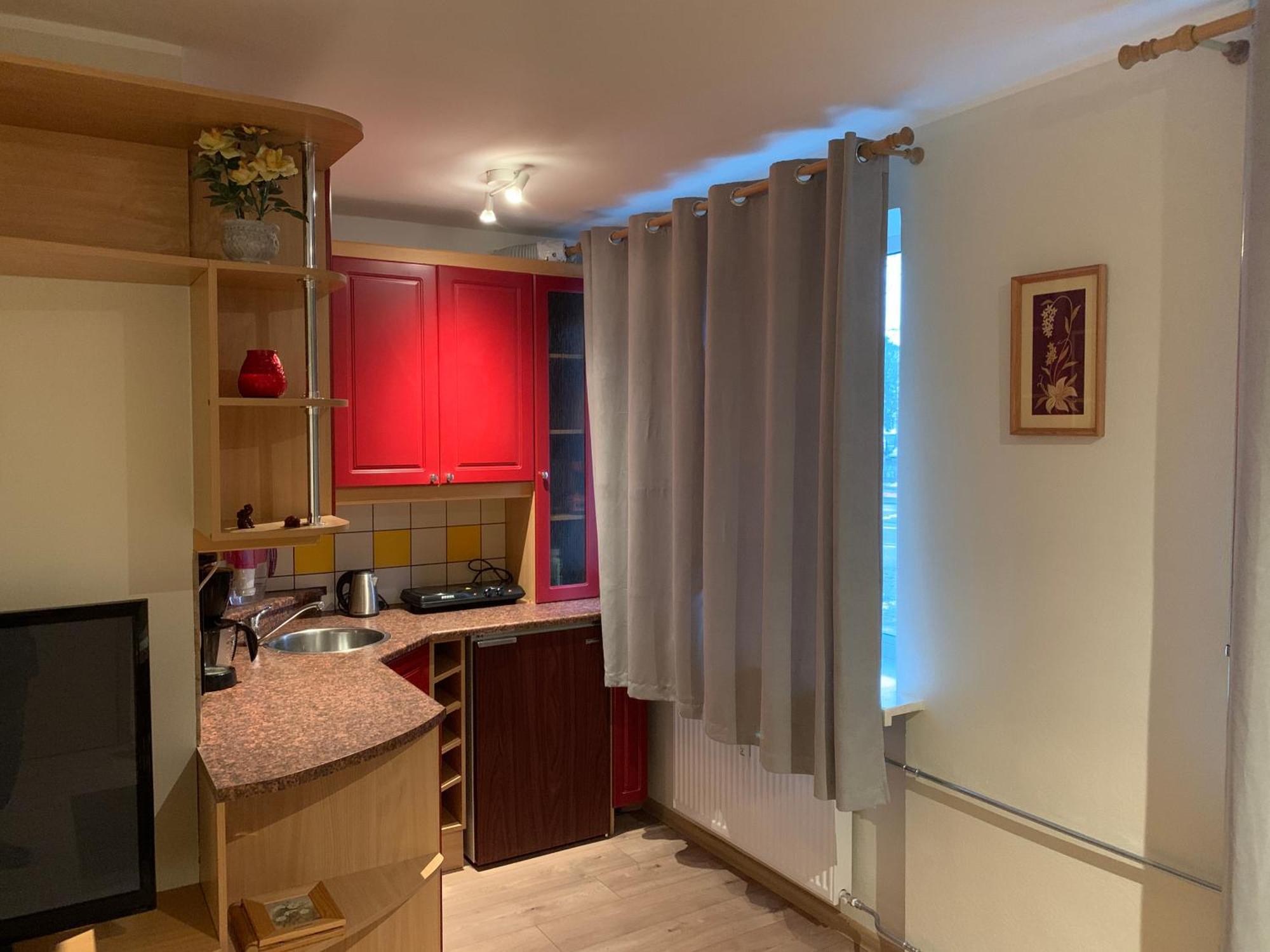 Dikol Two-Room Apartment-Self Check-In & Free Parking Near City Center Tallinn Bagian luar foto